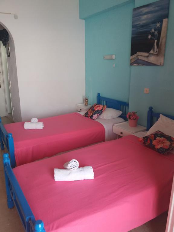 Sol E Mar Sea Side View Guesthouse Perama  Exterior photo