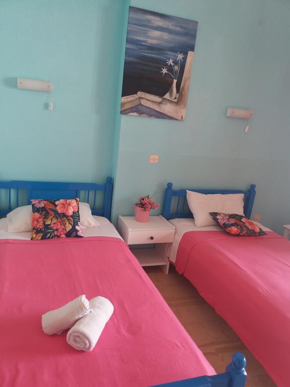 Sol E Mar Sea Side View Guesthouse Perama  Exterior photo