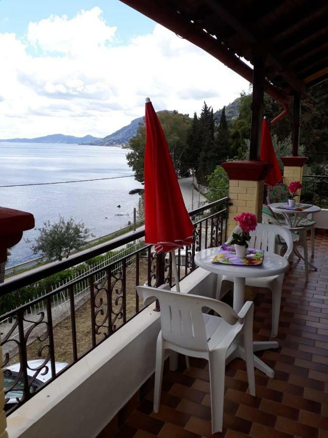 Sol E Mar Sea Side View Guesthouse Perama  Exterior photo